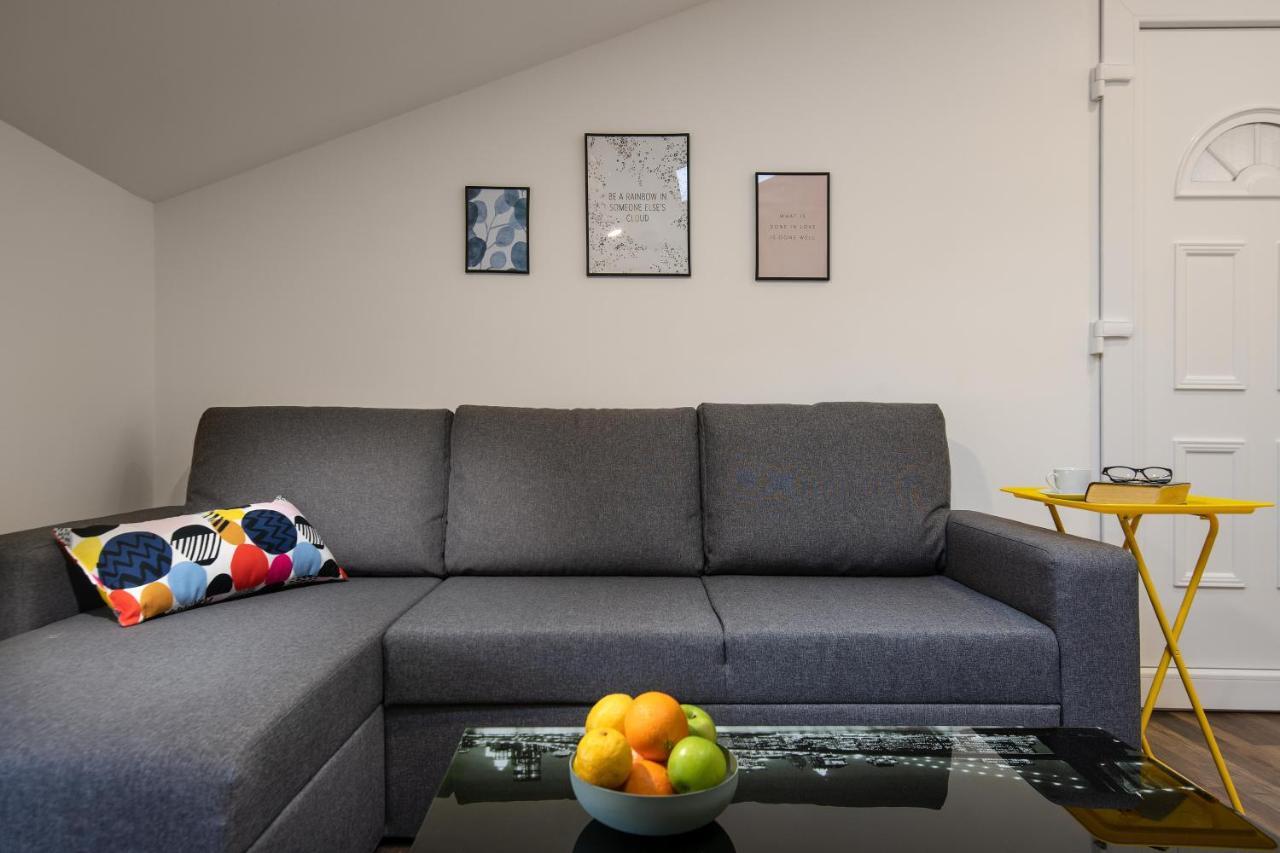 Hana - Attic In Center